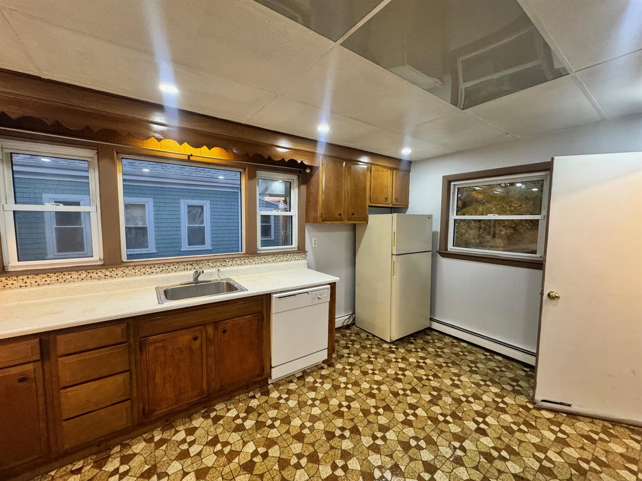 95 Kidder Ave, Powder House Square