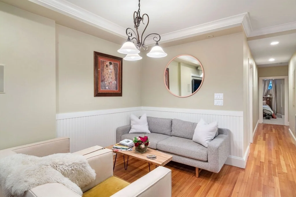 21 Cumberland St, South Boston