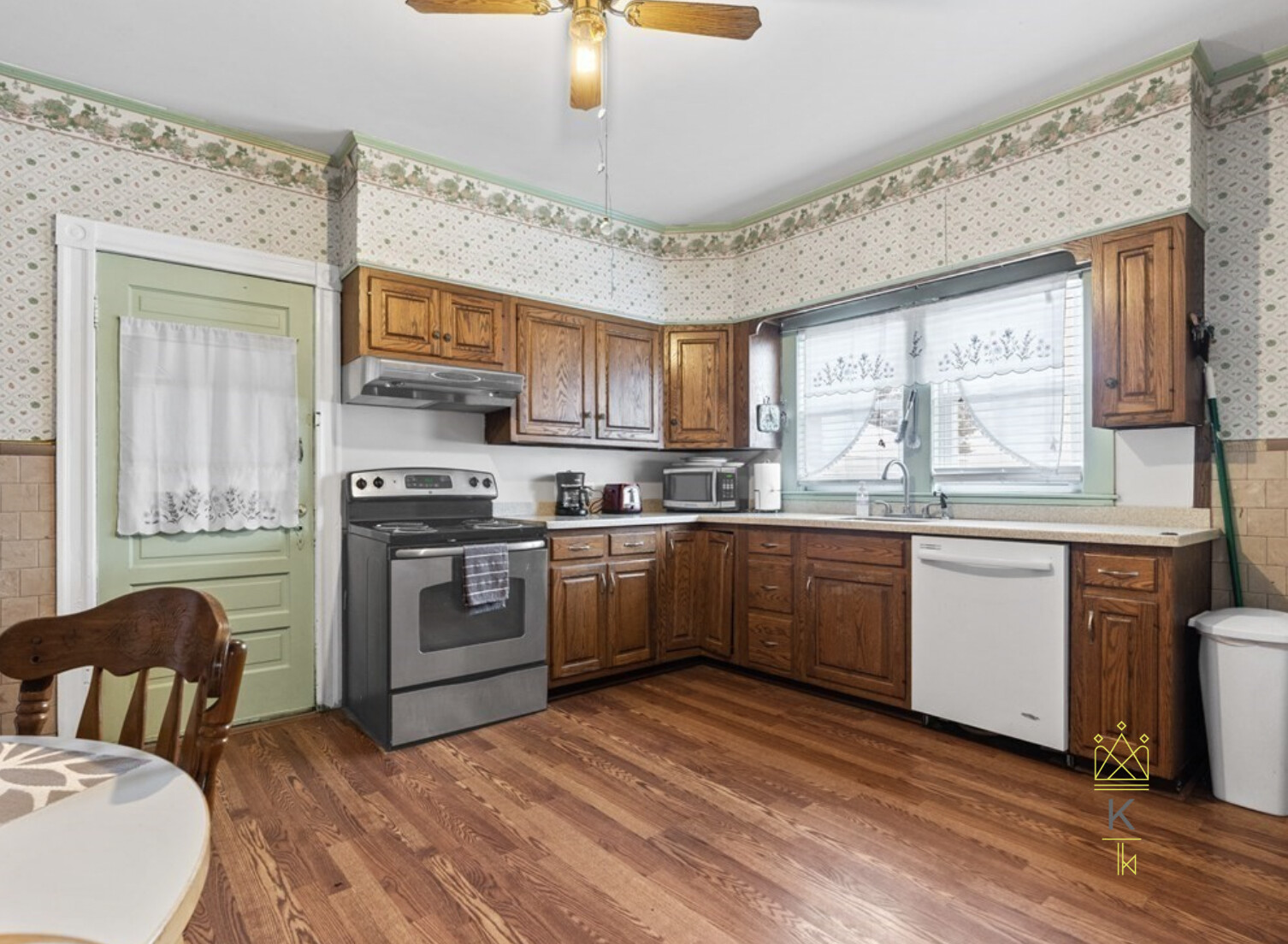 124 Sheridan Ave, Medford