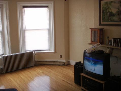 88 Hammond St, Roxbury