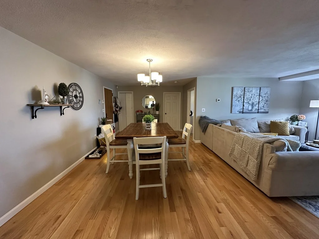 39 Parlin St, Everett