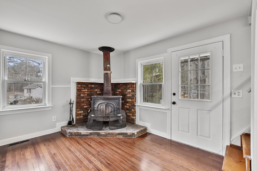 138 Walker Rd, Shirley