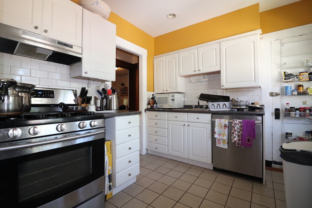 37 Brington Rd, Brookline Hills