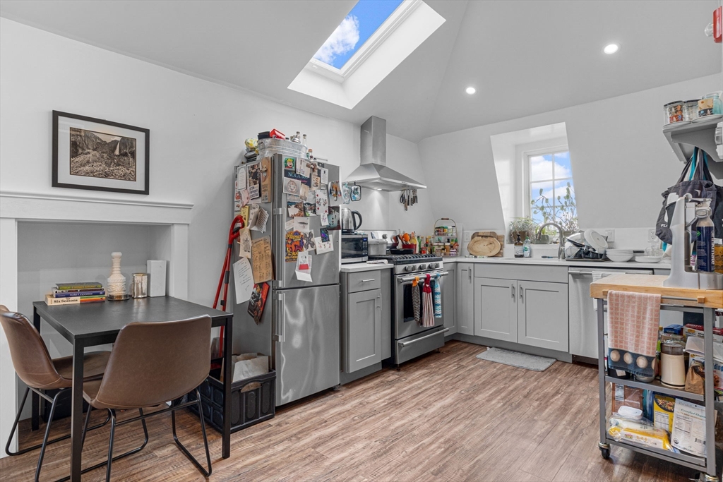 105 Broadway, Chelsea