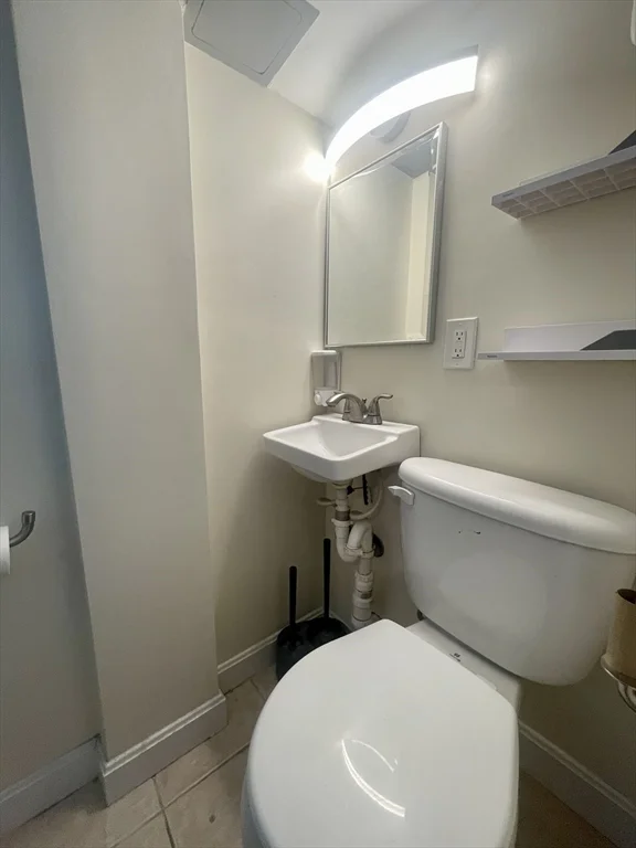 25 Saint Mary's Ct, Brookline