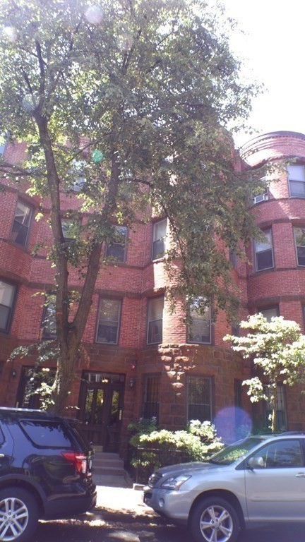 11 Follen St, Back Bay