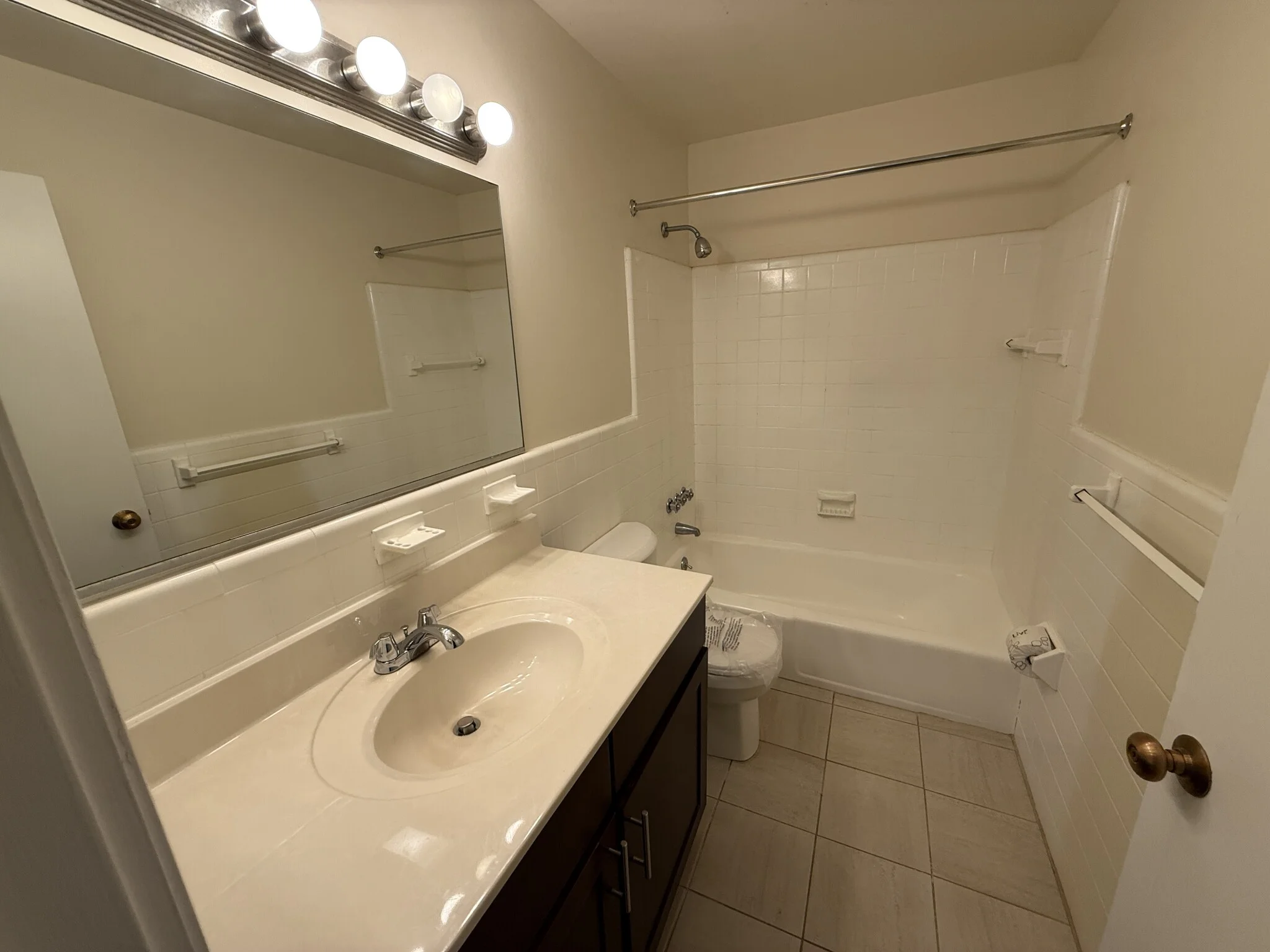 11 Captain Parker Arms, Lexington