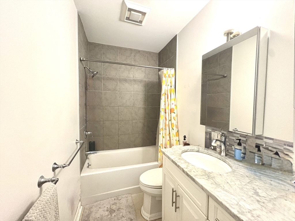 31 Massachusetts Ave, Back Bay