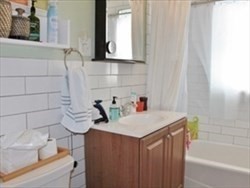 8 Dalton Rd, Belmont