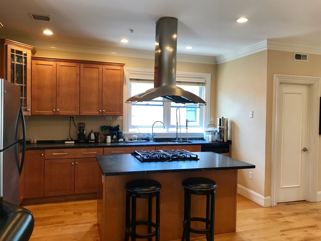 360-362 Dorchester St, South Boston