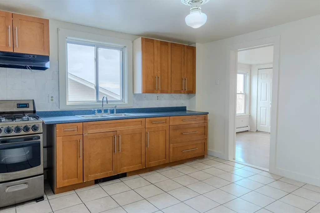 34 Perkins St, Gloucester