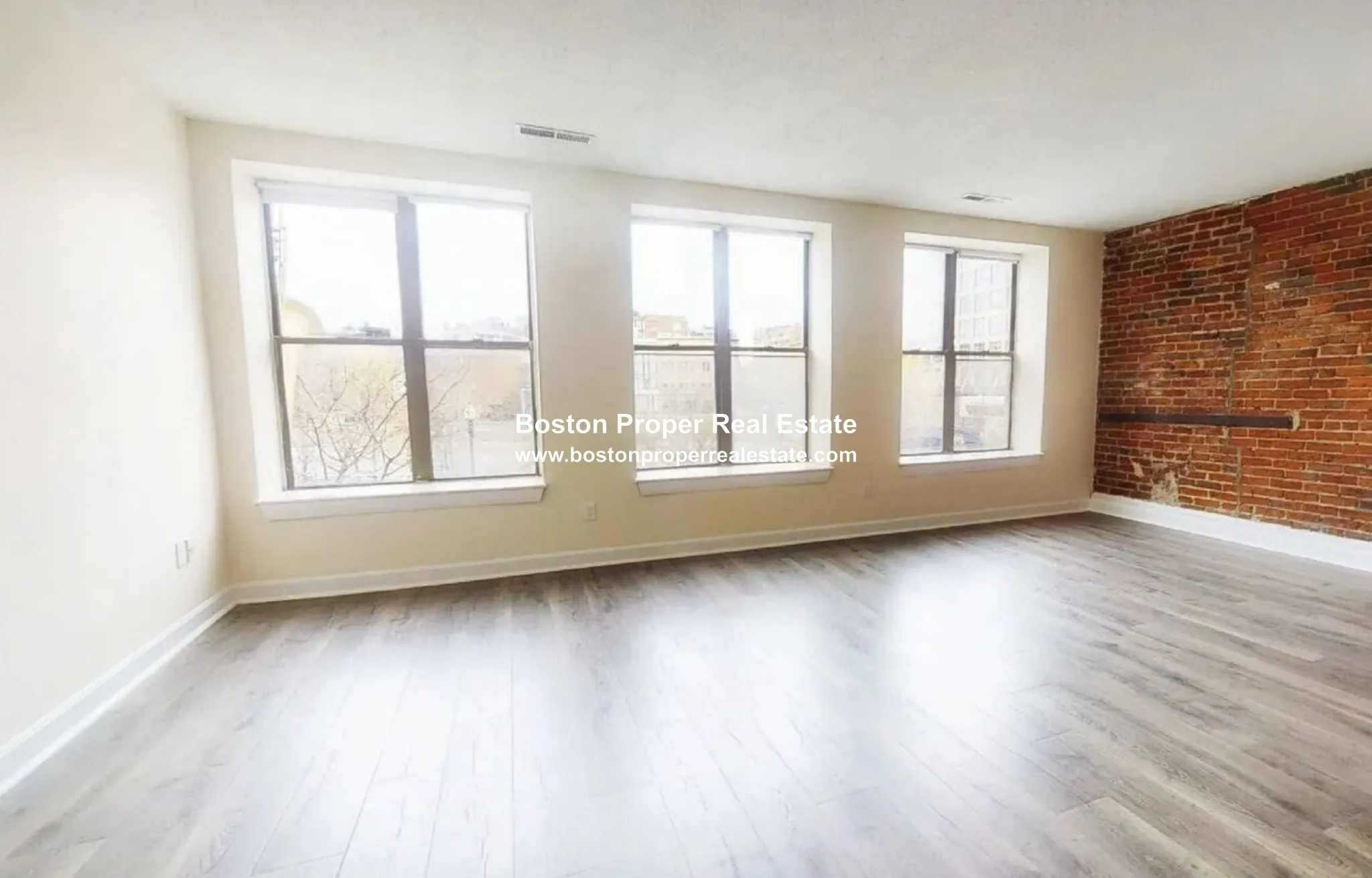 1102 Boylston St, Fenway