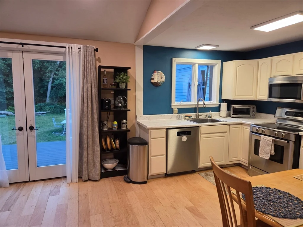 114 Old Oaken Bucket Rd, Norwell