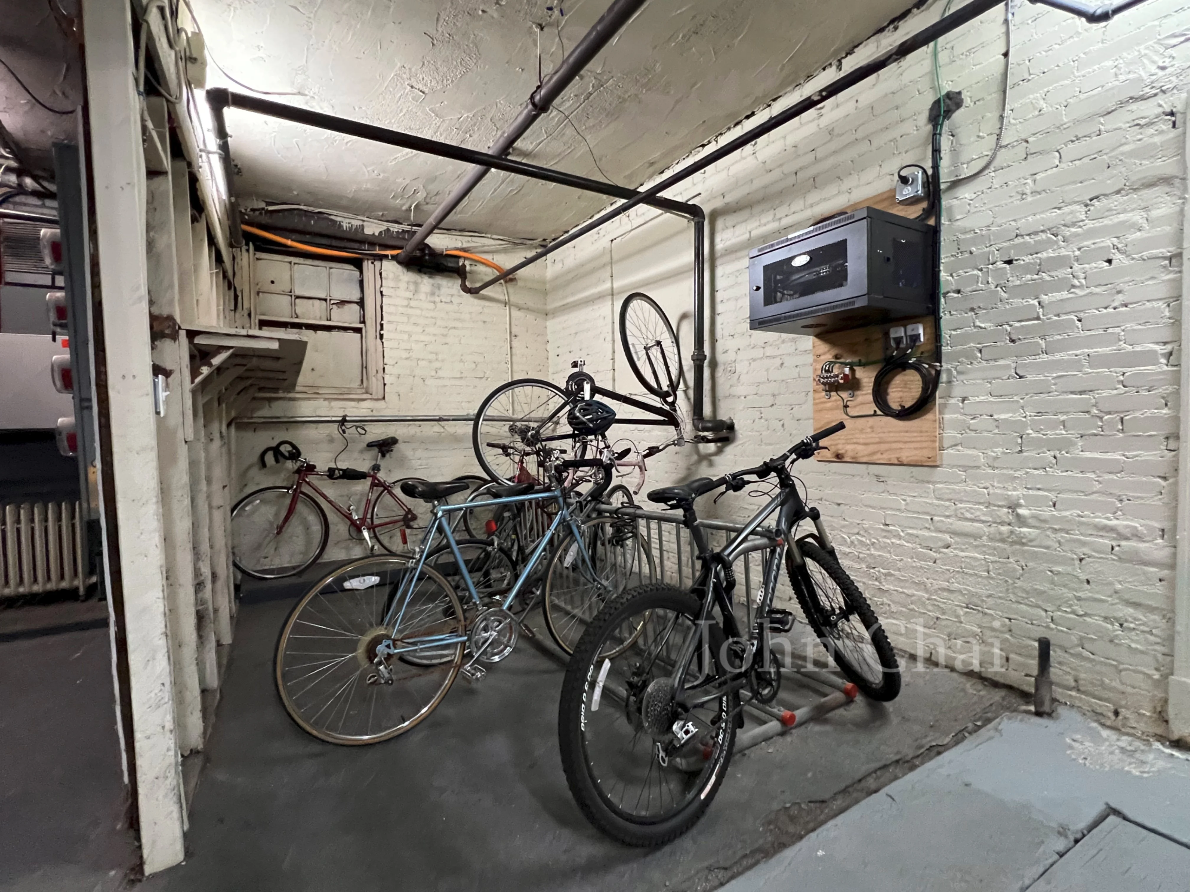 51 Linden St, Dorchester