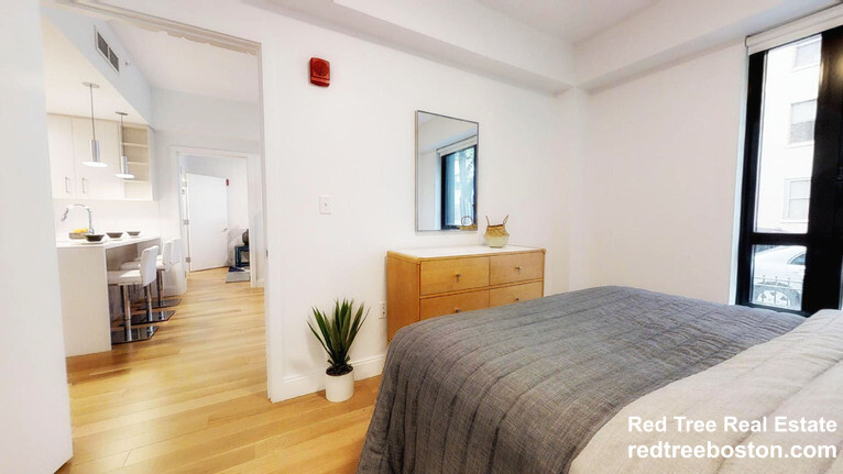 150 Camden St, Roxbury