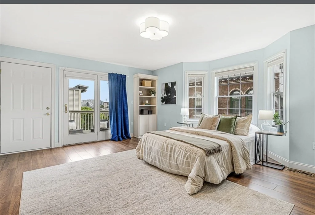 476 E 3rd St, South Boston