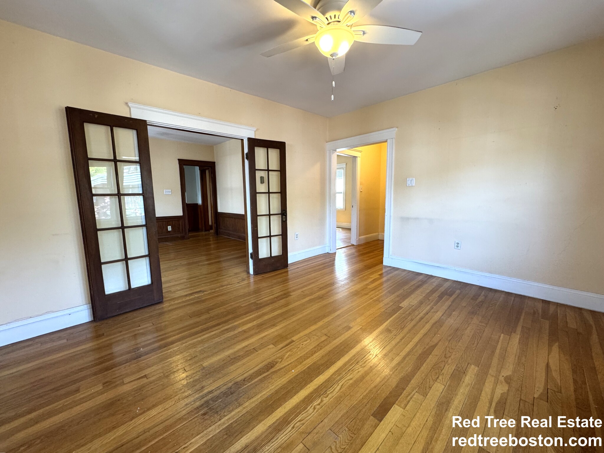 18 Saint Peter St, Jamaica Plain