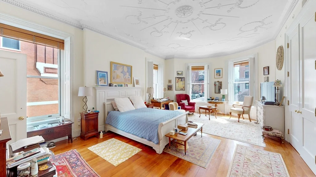 404 Beacon St, Back Bay