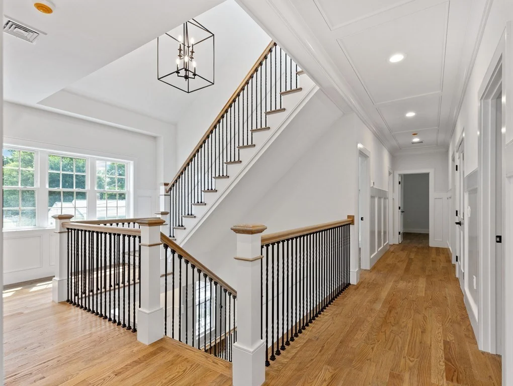 20 Manhattan Ter, West Newton