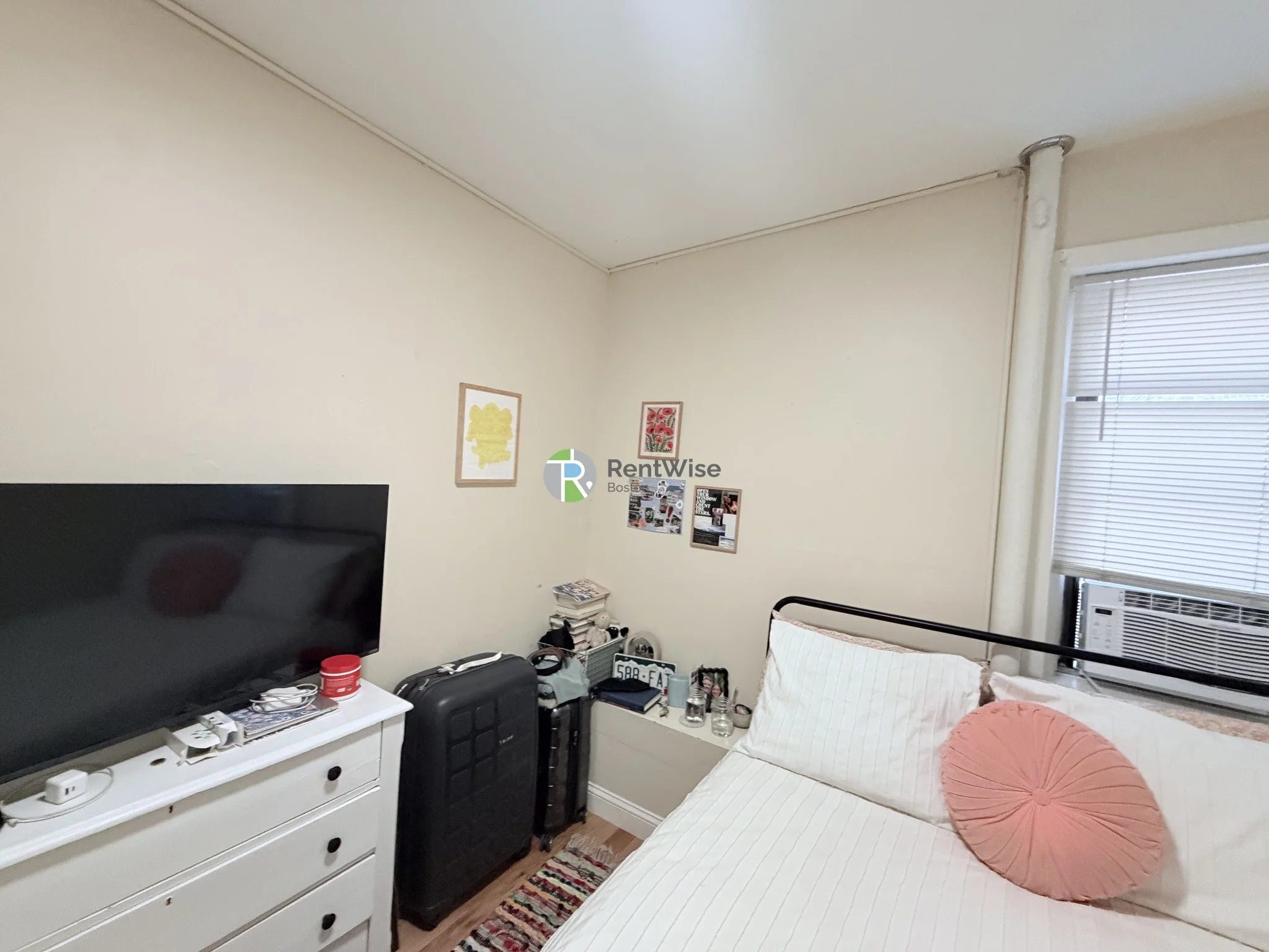 11 Peterborough St, Fenway