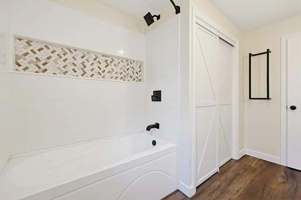 110 Oswego, South Bellingham