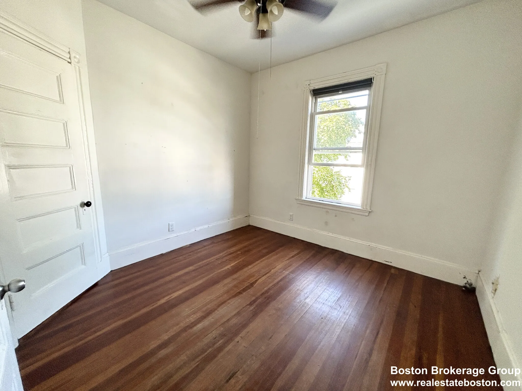 114 Hillside St, Mission Hill