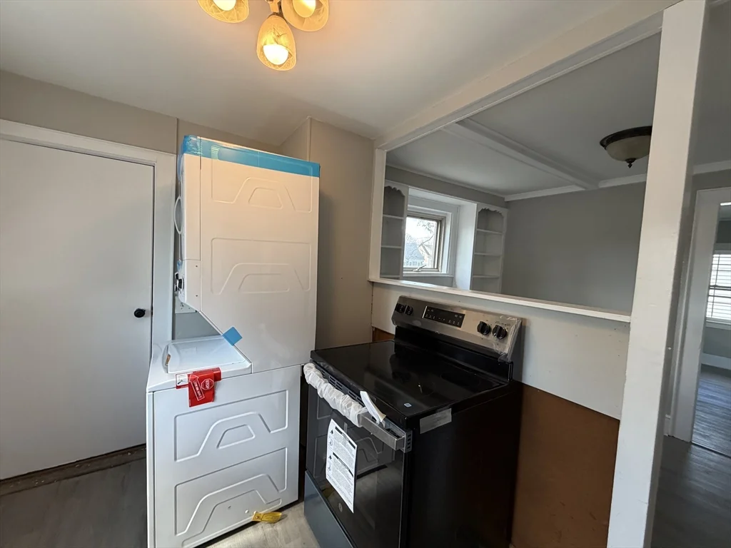 93 Friend St, Amesbury