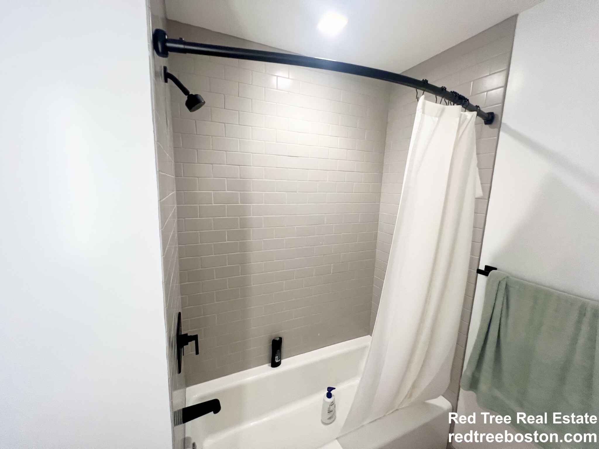 83 Gardner St, Allston