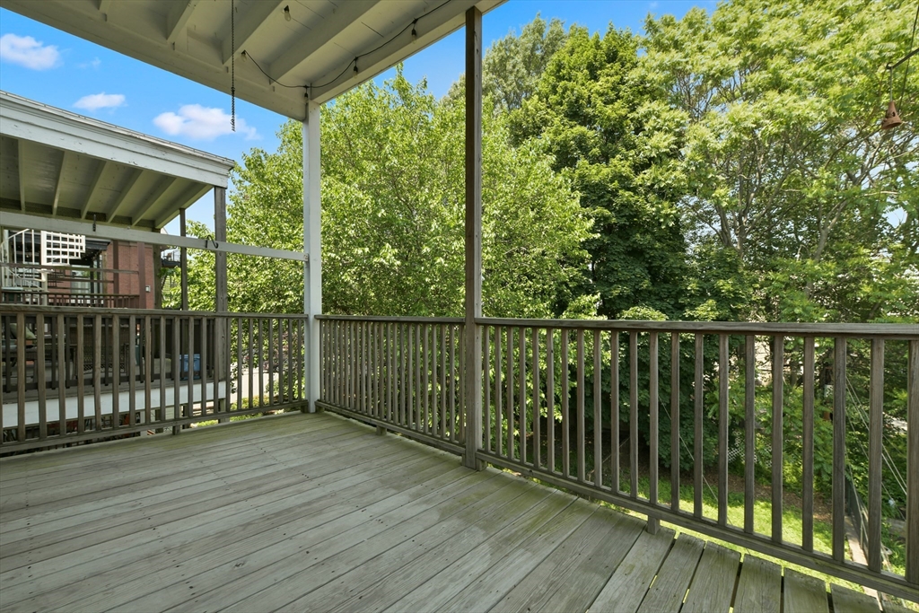 530-532 E 6th St, South Boston