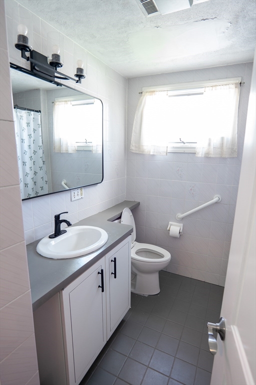 116 Derby Rd, Revere