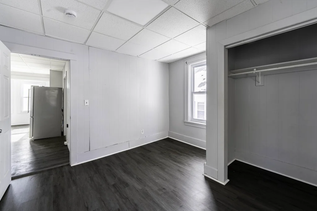 30 Chestnut St, Fitchburg