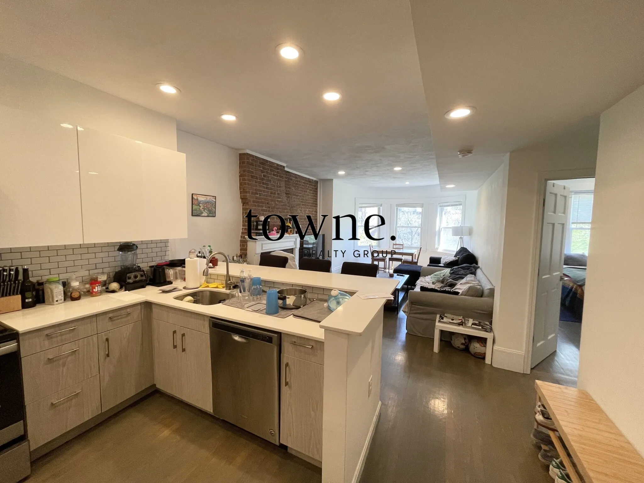 1406 Beacon St, Corey Hill