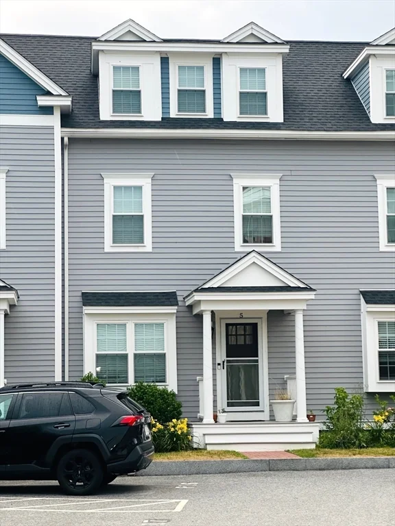 12 S Mason St, Salem