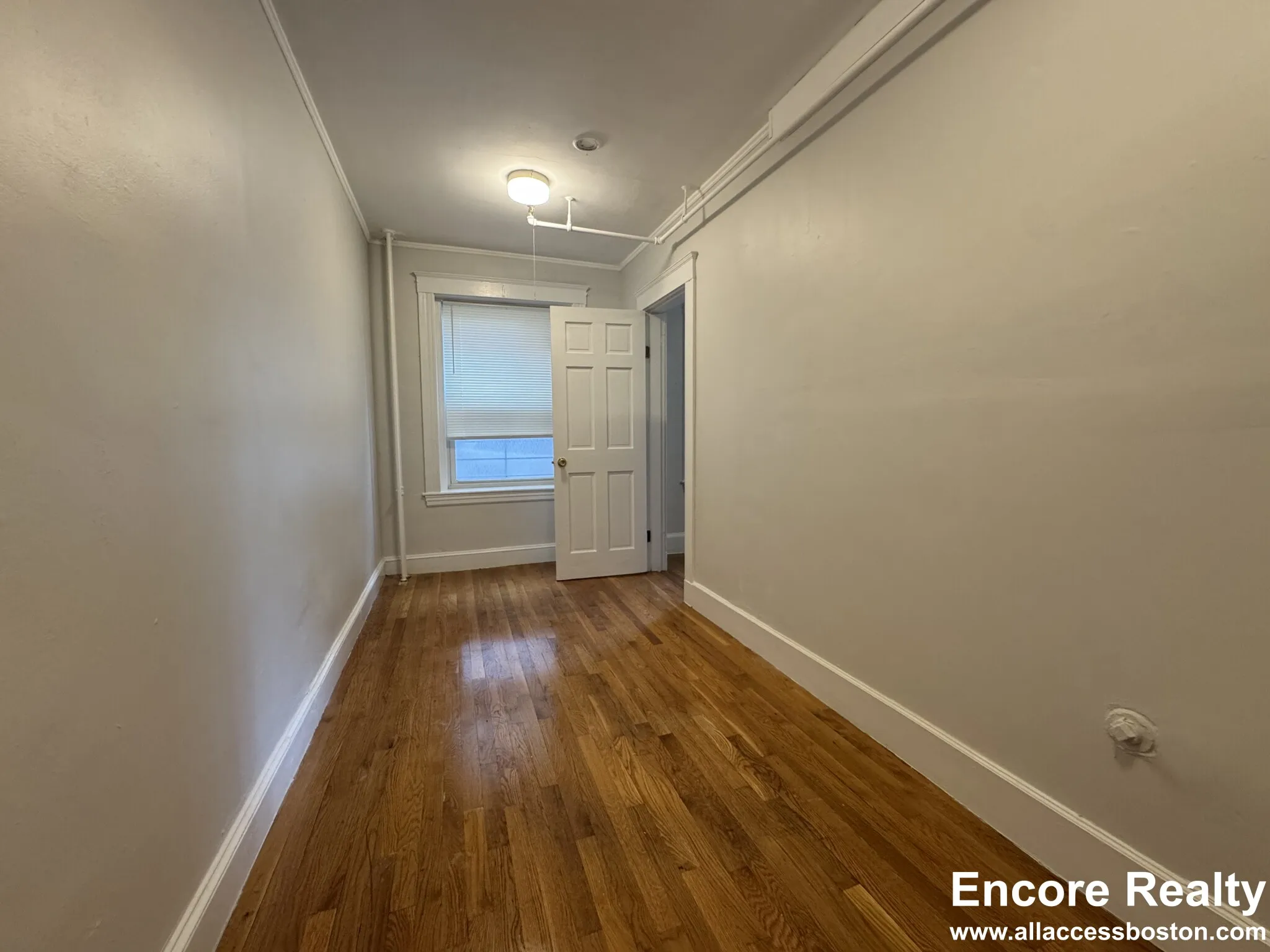 1615 Commonwealth Ave, Brighton