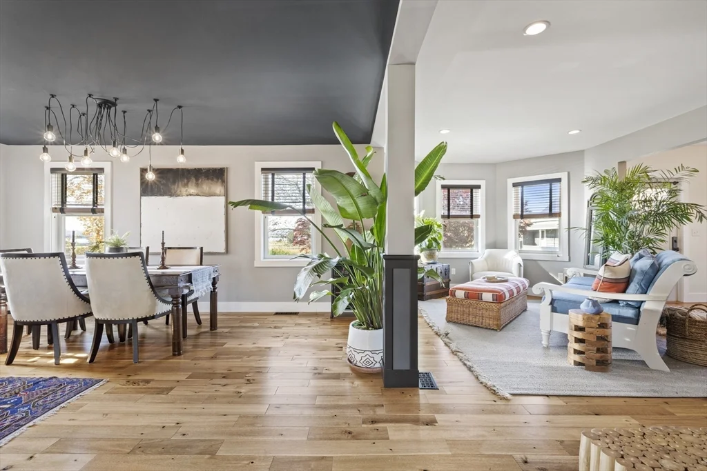 119 Sycamore St, Fairhaven