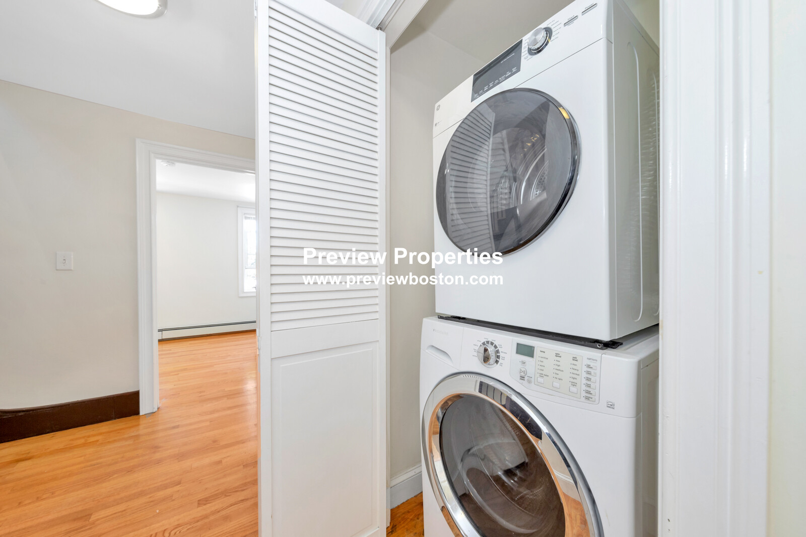 4 School St, Roxbury