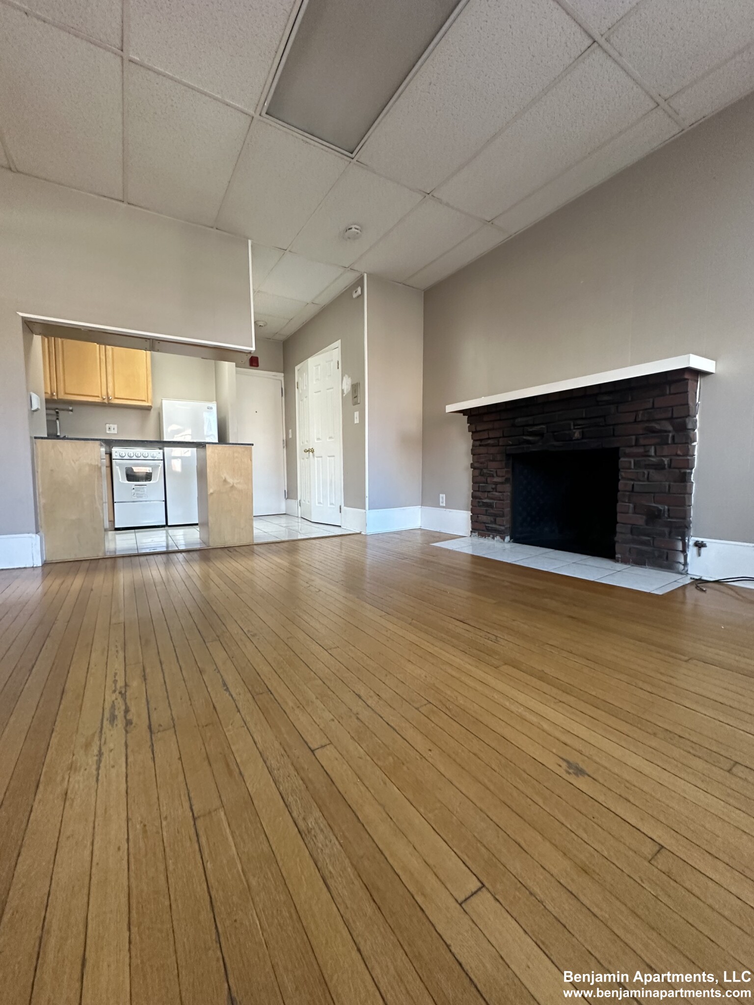 879 Beacon St, Fenway