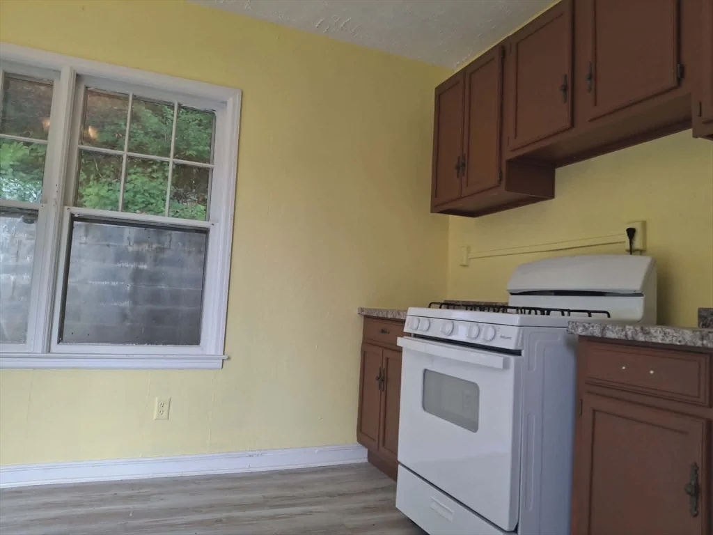 20 Temple St, Fitchburg
