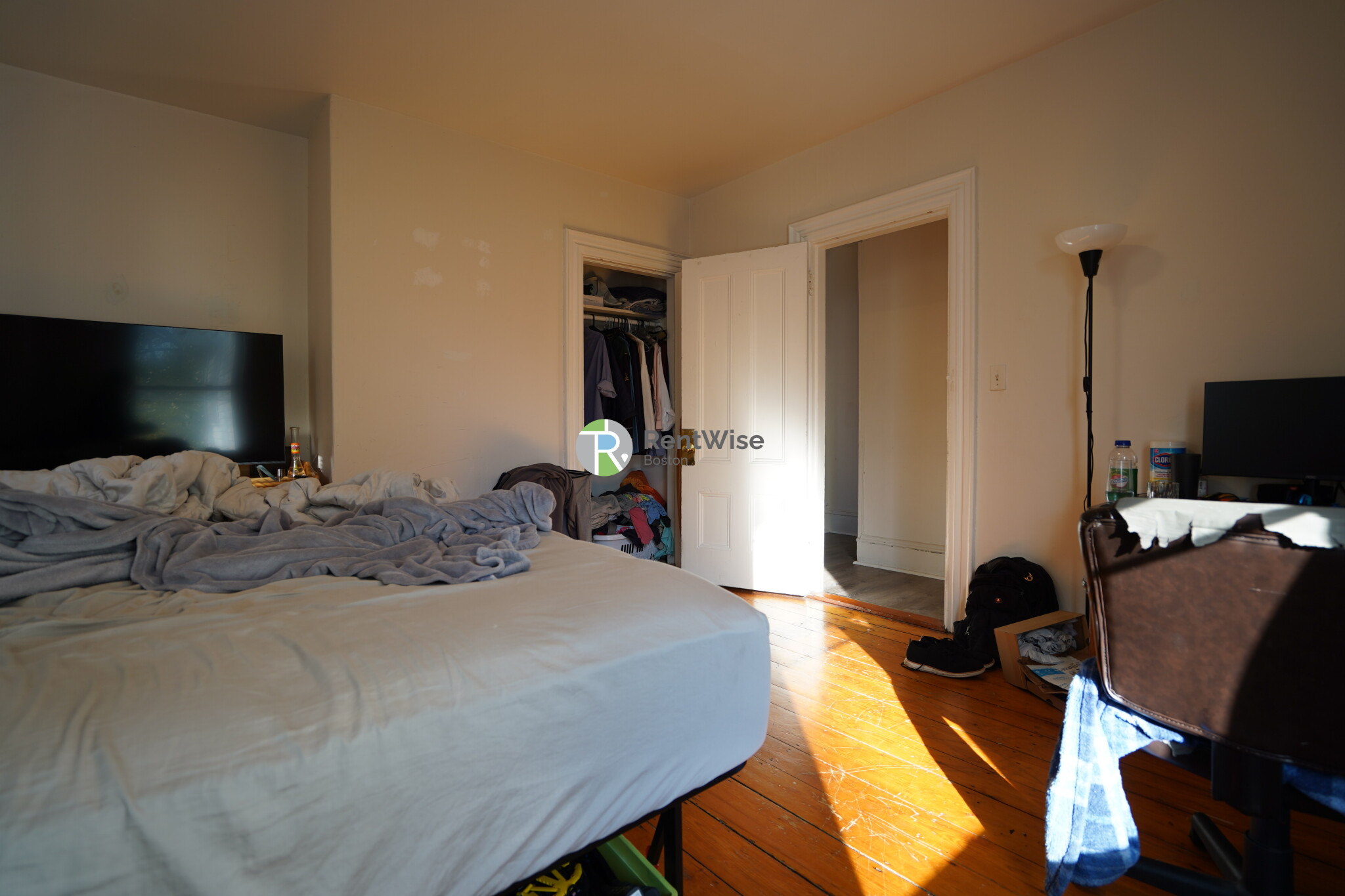 25 Pratt St, Allston