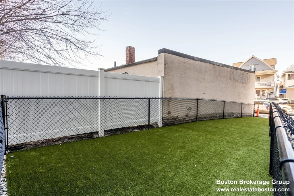 600 Broadway, South Boston