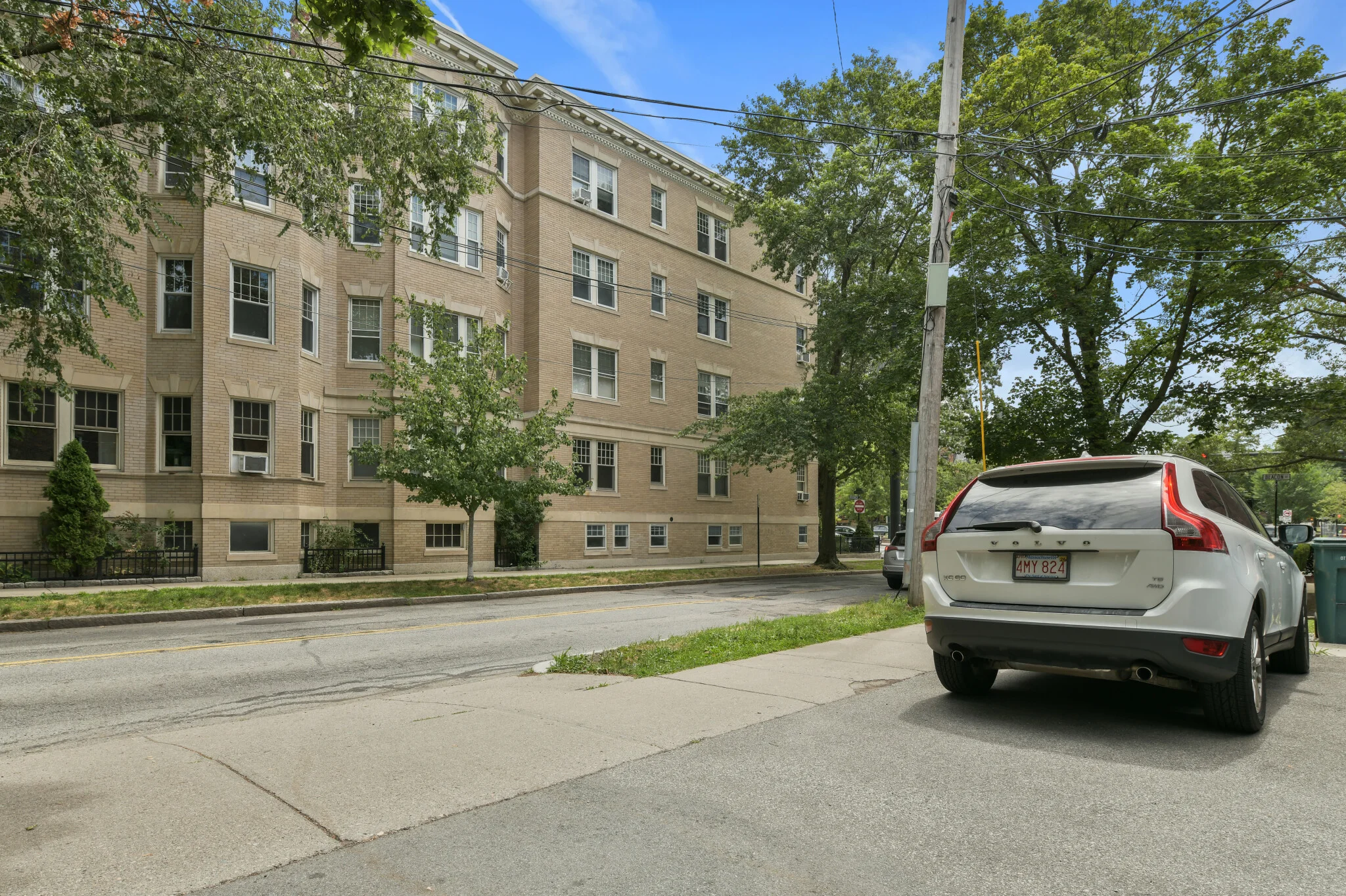 1774 Beacon St, Brookline