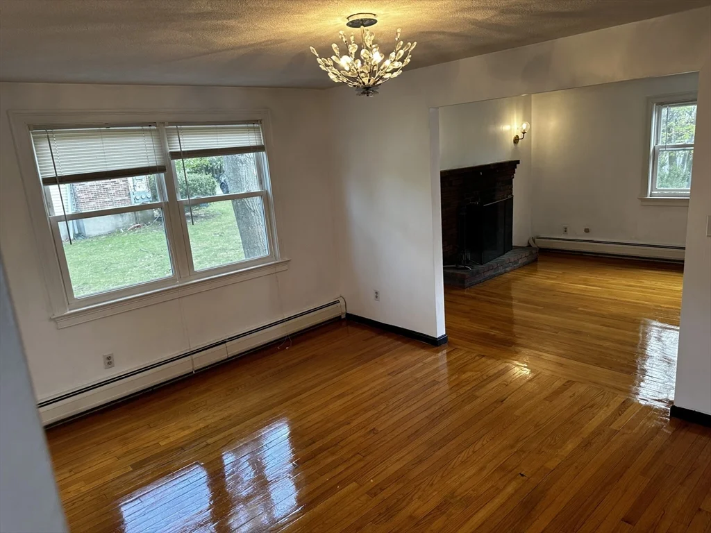 1193 Boylston St, Waban