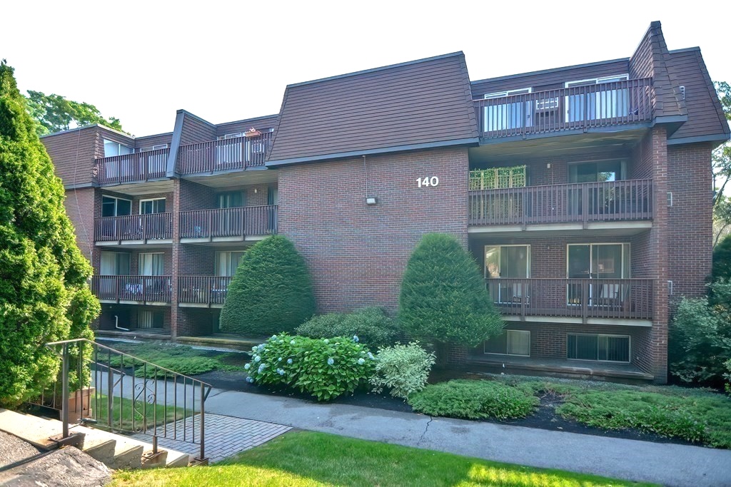 140 Kenrick St, Brighton