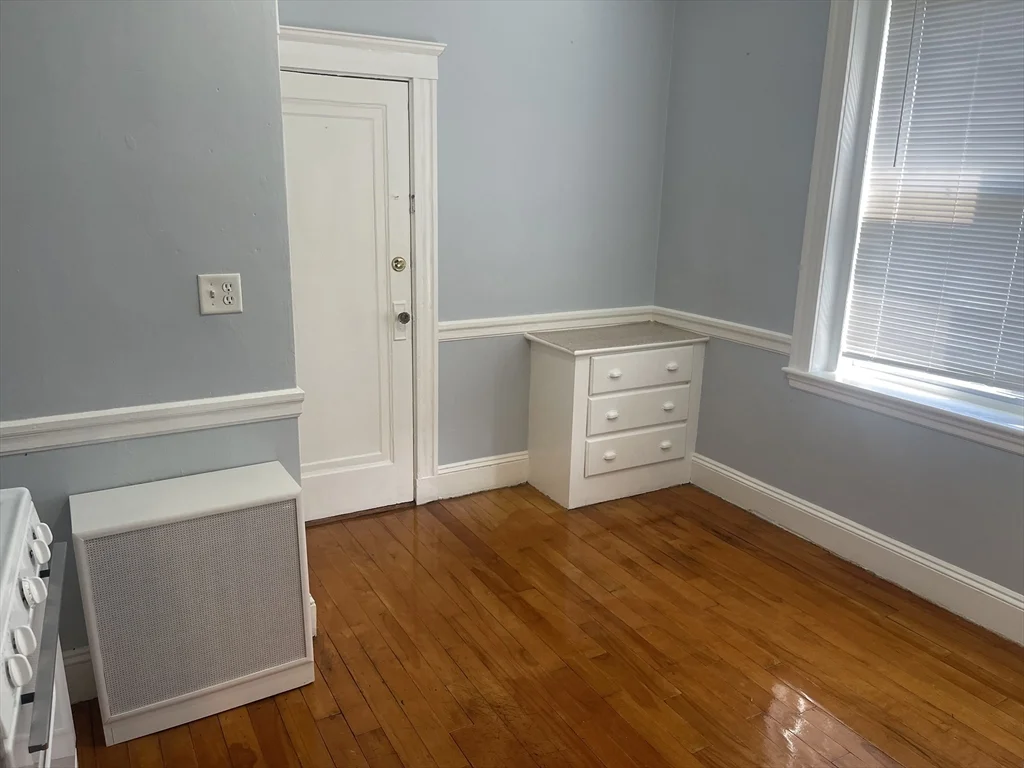 4 Hancock St, Malden