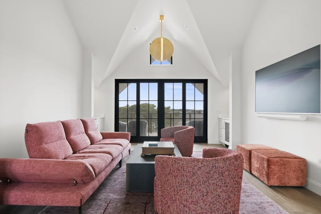 10 Maxey Pond Rd, Nantucket