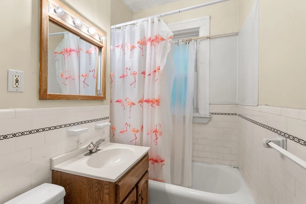 590 Washington St, Coolidge Corner