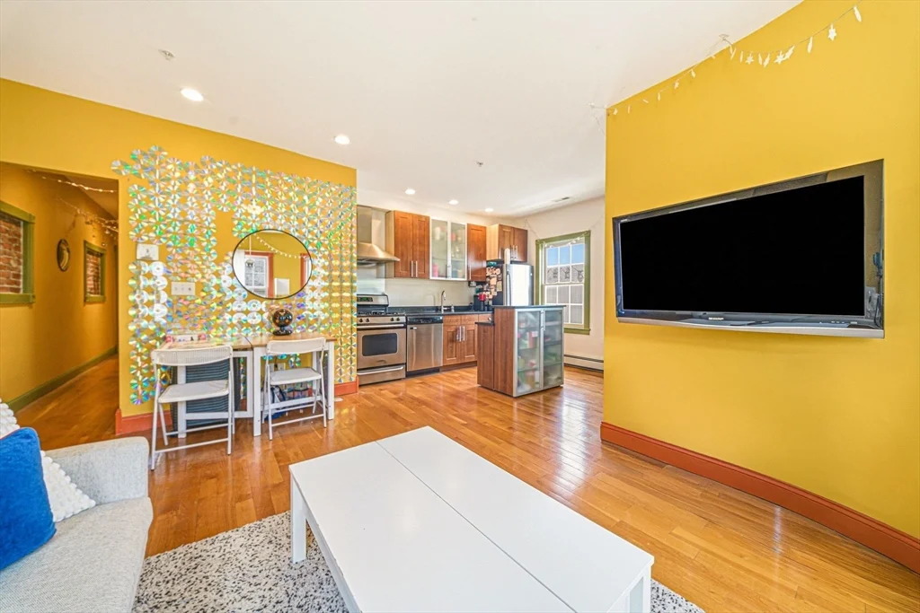 12-14 Everett St, Allston