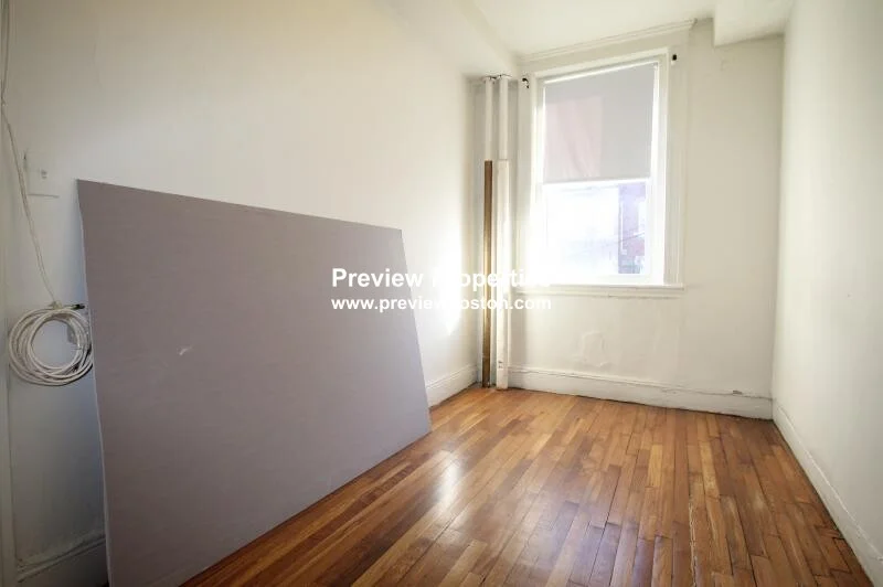 109 Brainerd Rd, Allston