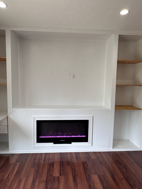 107 Erin Rd, Stoughton