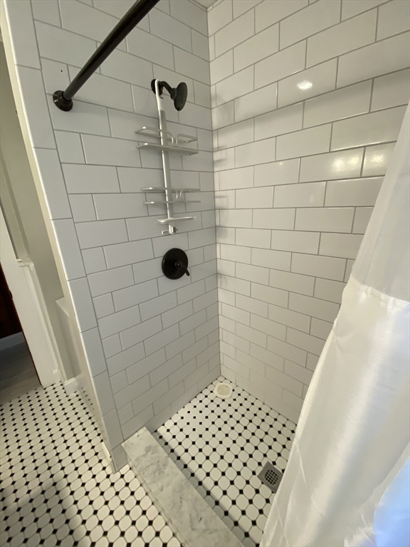 28 Constitution Rd, Marshfield